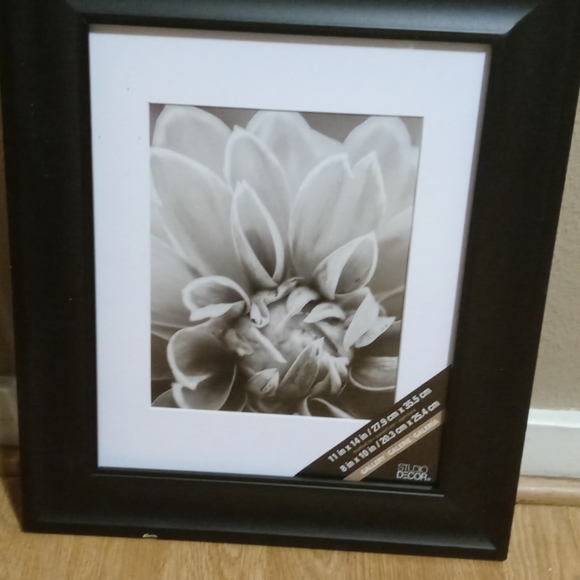 Picture frames for sale. These frames cost way more then what we will sale them - Picture 2 of 4